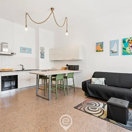 Apartment Estay - La Casa Di Amelie - Aircon - Wifi